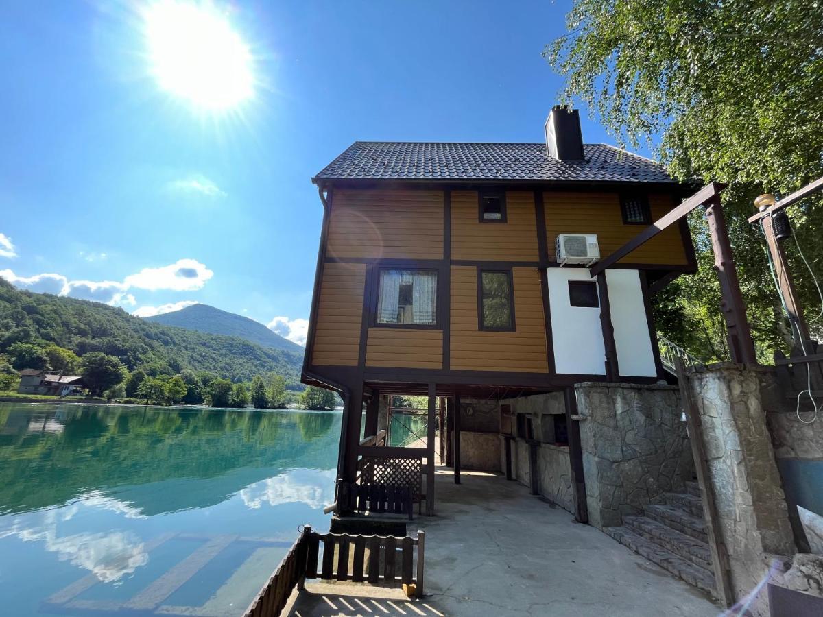 Rooms And Apartments Neron Bihac Lohovo Exteriér fotografie