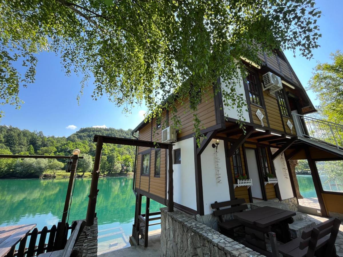 Rooms And Apartments Neron Bihac Lohovo Exteriér fotografie
